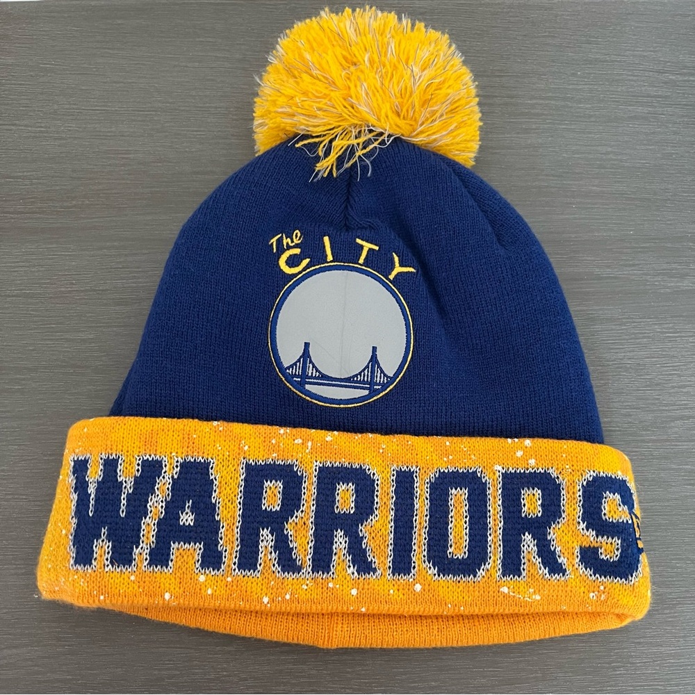New Era 2016 “The City” Warriors Pom Beanie